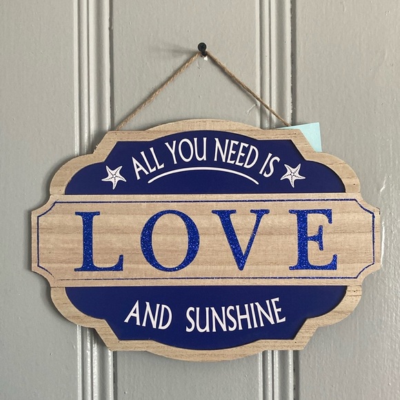 NWT All You Need is LOVE And Sunshine- Nautical Wooden Medallion Decor Sign - Picture 13 of 17